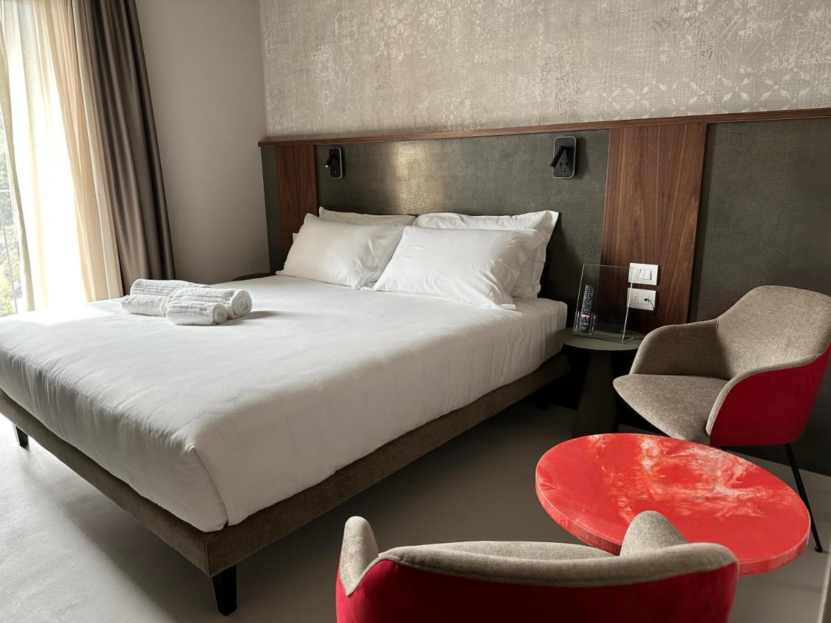 Villa Clementina Boutique Hotel Colonno Екстер'єр фото